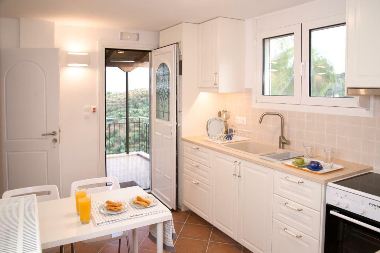 Olea Escape Villa In An Olive Estate 기티오 외부 사진