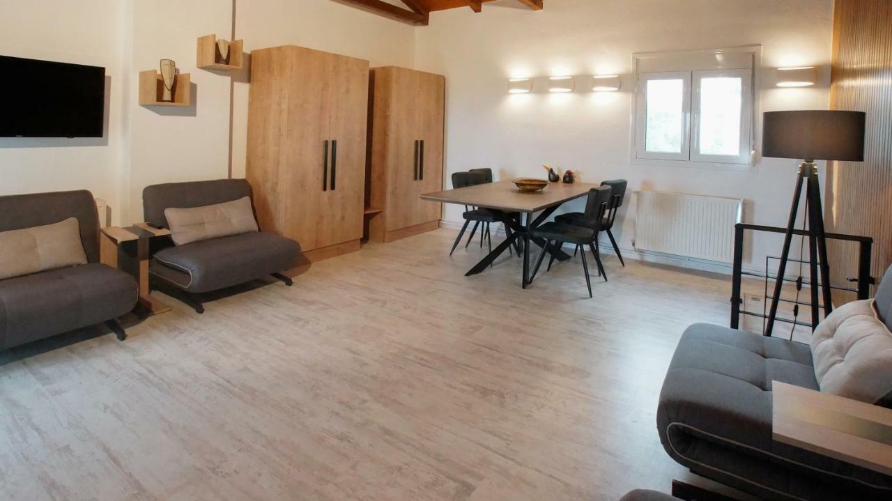 Olea Escape Villa In An Olive Estate 기티오 외부 사진